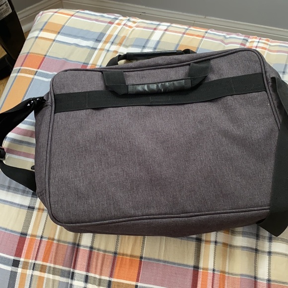 Roots Laptop Bag - Picture 5 of 6
